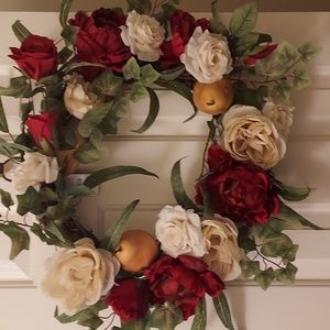 Nwt Bloom ROOM Fall Garlands 16inches length, width 21 inches